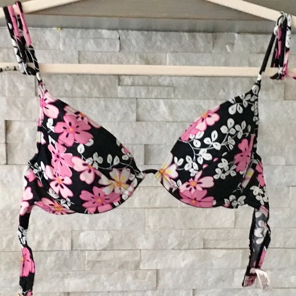 *SOLD* VICTORIA’S SECRET BIKINI TOP SIZE 34B - Picture 2 of 5